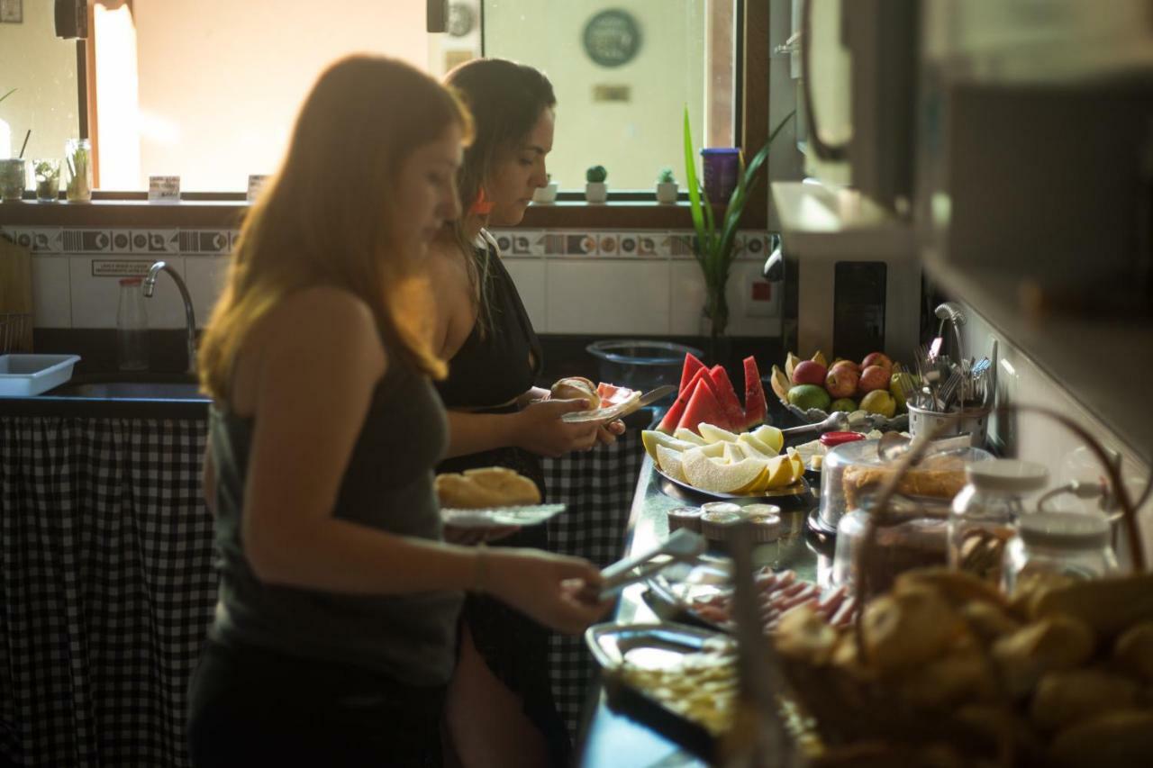 Enseada Hostel Арраял-ду-Кабу Екстер'єр фото